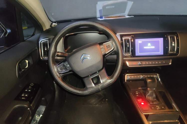 Used Citroen C6 2018 380THP Luxury Version Steering Wheel