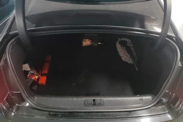 Used Citroen C6 2018 380THP Luxury Version Trunk