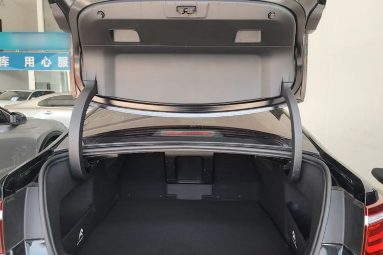 Used Citroen C6 2018 380THP Luxury Version Trunk