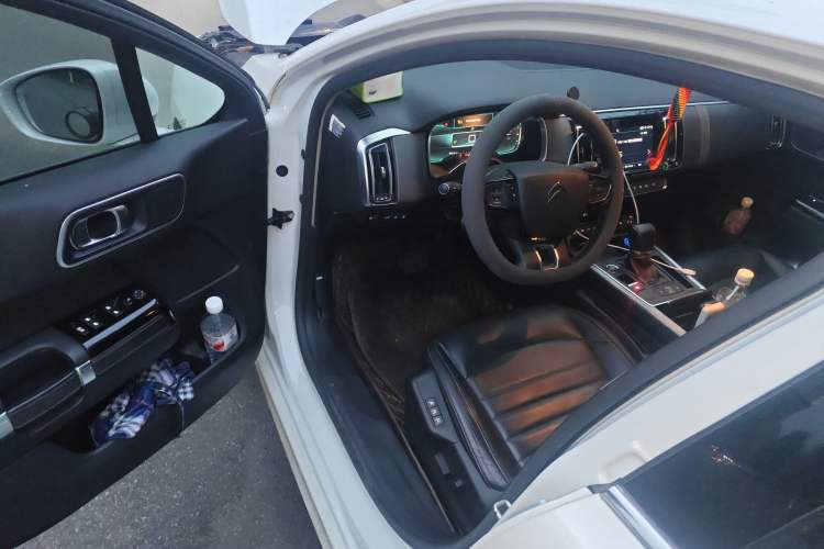 Used Citroen C6 2018 380THP Luxury Version Driver Seat