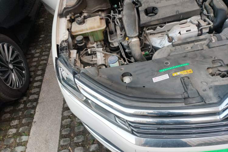 Used Citroen C6 2018 380THP Luxury Version Engine Bay Right
