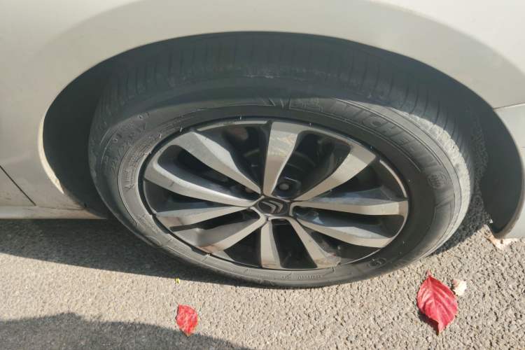 Used Citroen C6 2018 350THP Luxury Model Right Front Wheel Hub