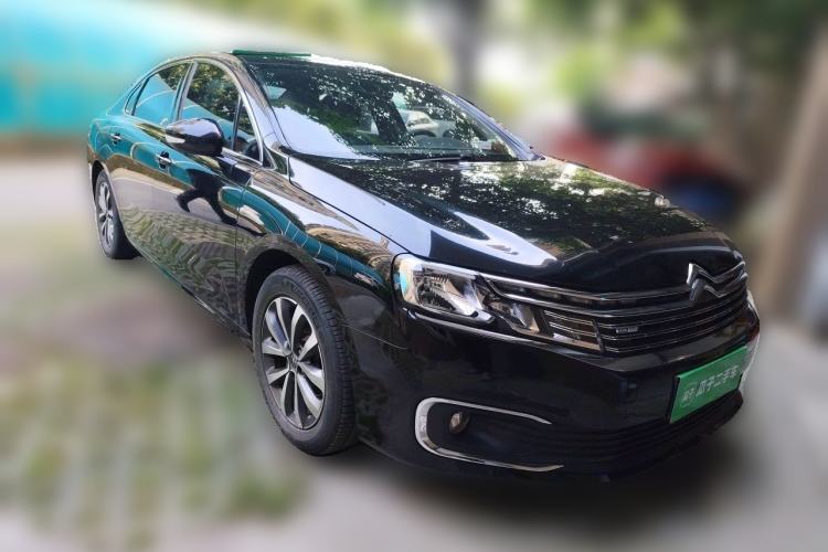 Used Citroen C6 2019 400THP Luxury Model Front Right 45 Deg