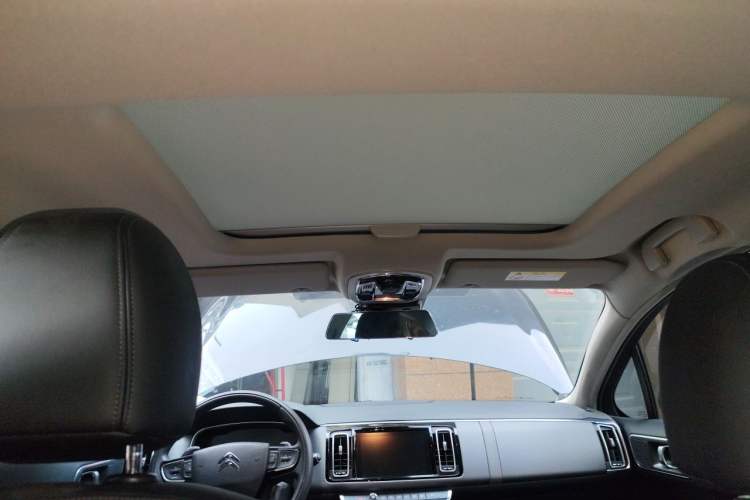 Used Citroen C6 2019 400THP Luxury Model Headliner