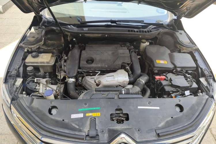 Used Citroen C6 2020 400THP Prestige Version Engine Bay