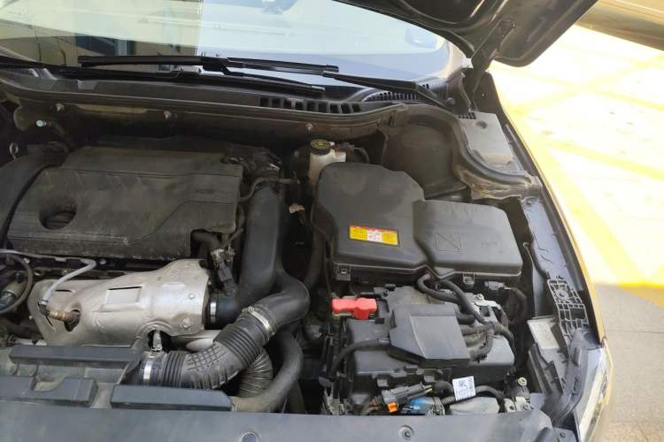 Used Citroen C6 2020 400THP Prestige Version Engine Bay Left