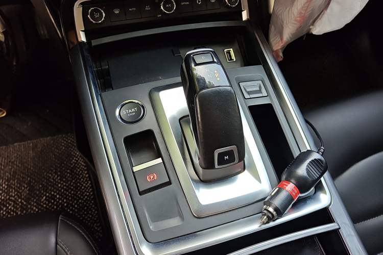 Used Citroen C6 2020 400THP Luxury Version Gear Lever