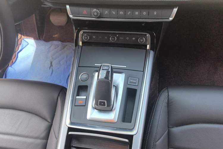 Used Citroen C6 2020 400THP Luxury Version Gear Lever