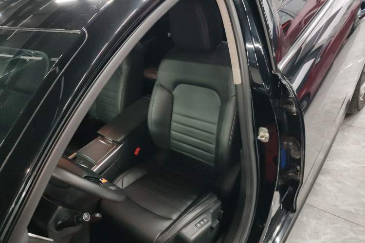 Used Citroen C6 2020 360THP Luxury Edition Left Front Seat