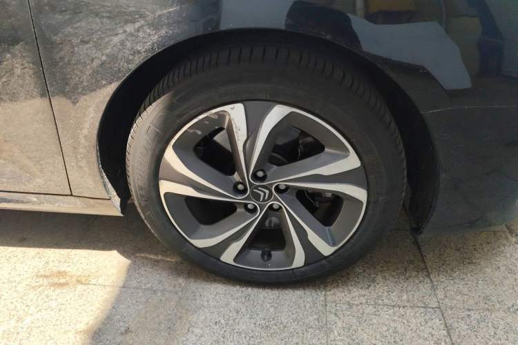 Used Citroen C6 2020 400THP Prestige Version Right Front Wheel Hub