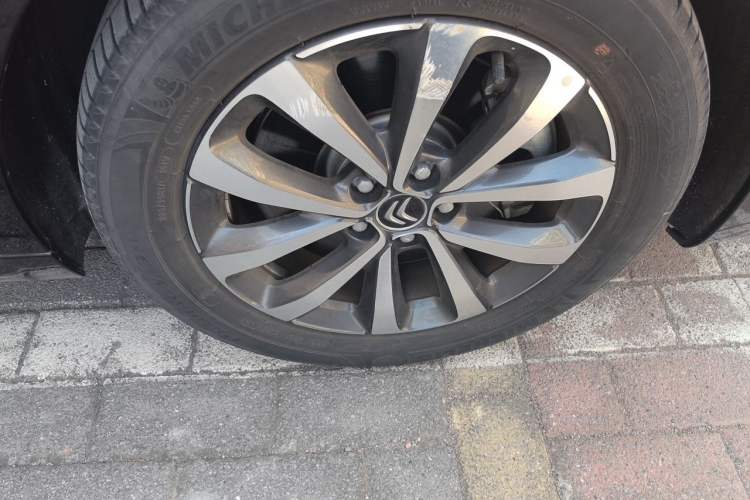 Used Citroen C6 2020 400THP Luxury Version Right Front Wheel Hub