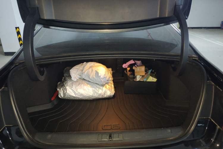 Used Citroen C6 2020 400THP Luxury Version Trunk