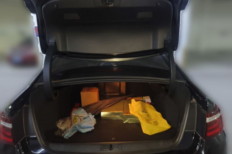 Used Citroen C6 2020 400THP Luxury Version Trunk