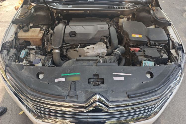 Used Citroen C6 2020 400THP Prestige Version Engine Bay