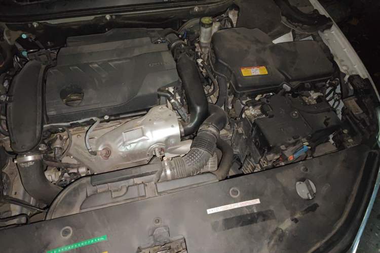 Used Citroen C6 2020 400THP Luxury Version Engine Bay Left