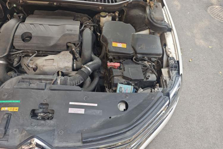 Used Citroen C6 2020 400THP Prestige Version Engine Bay Left