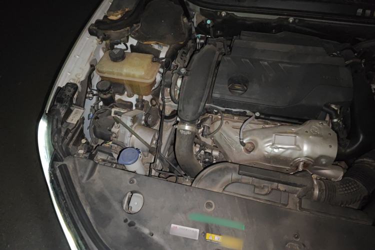 Used Citroen C6 2020 400THP Luxury Version Engine Bay Right