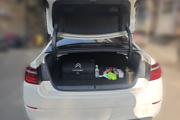 Used Citroen C6 2020 400THP Prestige Version Trunk