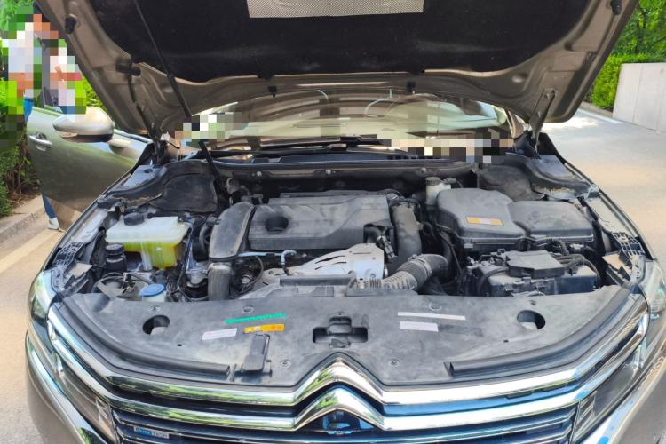 Used Citroen C6 2020 400THP Prestige Version Engine Bay
