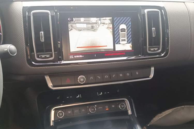Used Citroen C6 2021 400THP Comfort Edition Audio And AC Panel