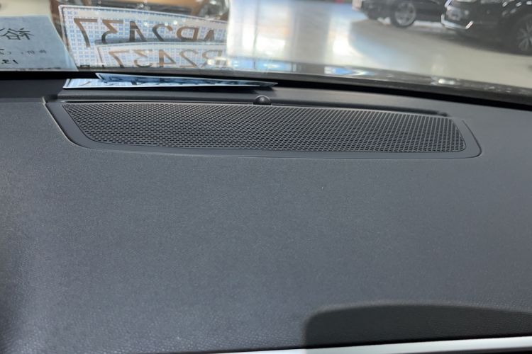 Used Citroen C6 2021 400THP Comfort Edition Audio And AC Panel