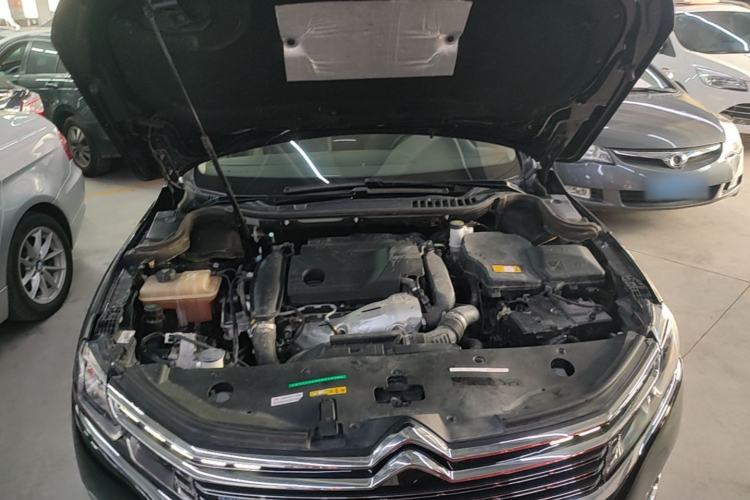Used Citroen C6 2021 400THP Comfort Edition Engine Bay