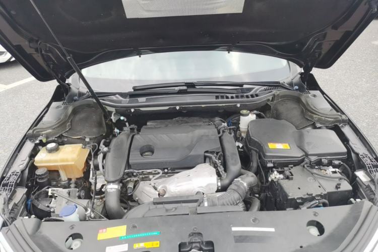 Used Citroen C6 2021 400THP Comfort Edition Engine Bay