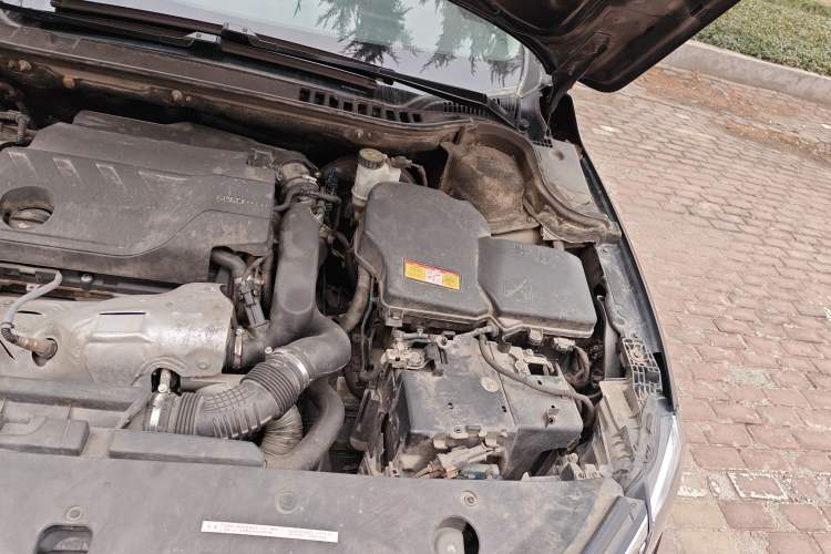 Used Citroen C6 2021 400THP Comfort Edition Engine Bay Left