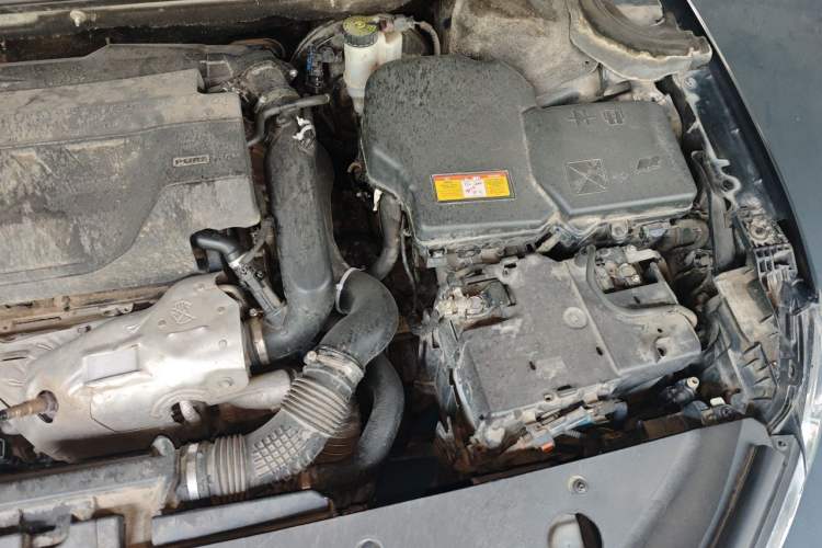 Used Citroen C6 2021 400THP Comfort Edition Engine Bay Left