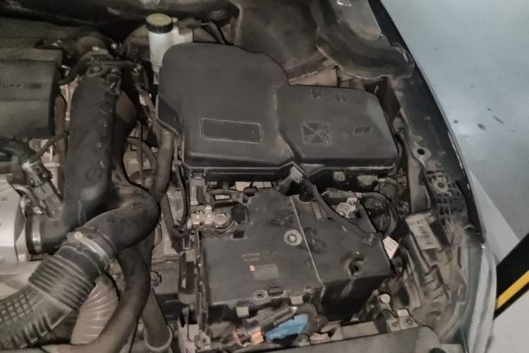 Used Citroen C6 2021 400THP Comfort Edition Engine Bay Left