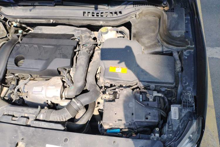 Used Citroen C6 2021 400THP Comfort Edition Engine Bay Left