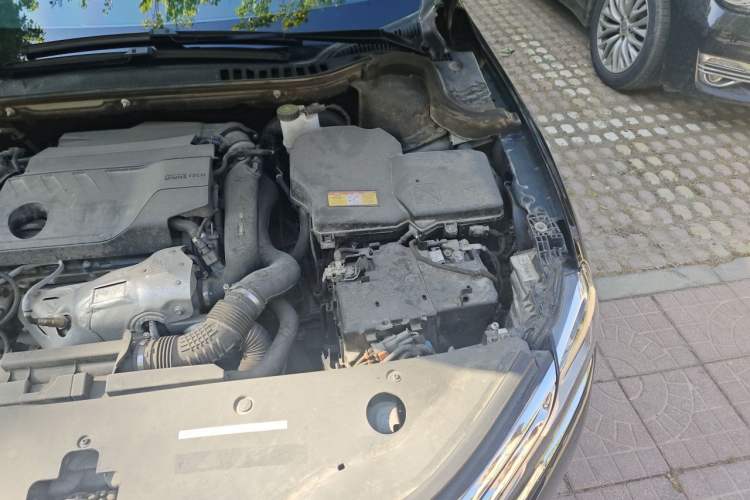 Used Citroen C6 2021 400THP Comfort Edition Engine Bay Left