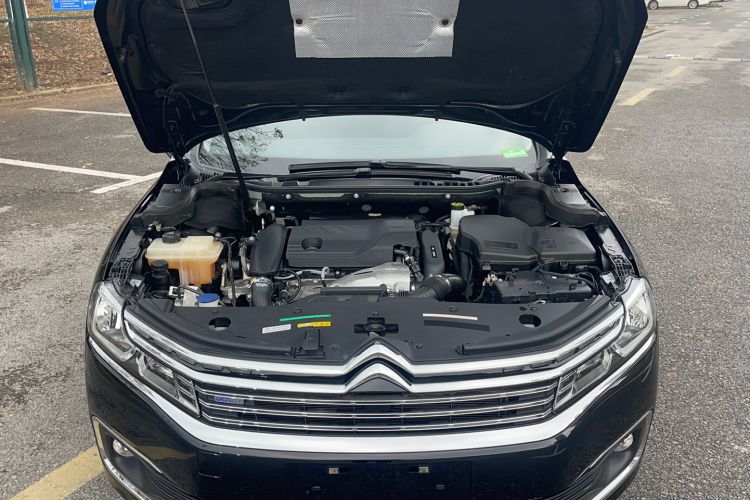 Used Citroen C6 2021 400THP Comfort Edition Engine Bay