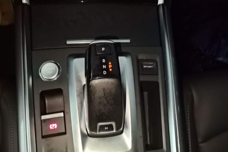 Used Citroen C6 2021 400THP Comfort Edition Gear Lever