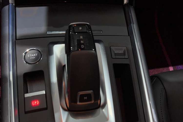 Used Citroen C6 2021 400THP Comfort Edition Gear Lever