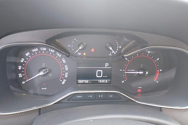 Used Citroen C6 2021 400THP Comfort Edition Instrument Cluster