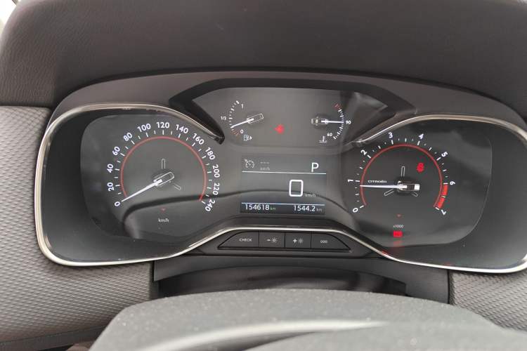 Used Citroen C6 2021 400THP Comfort Edition Instrument Cluster