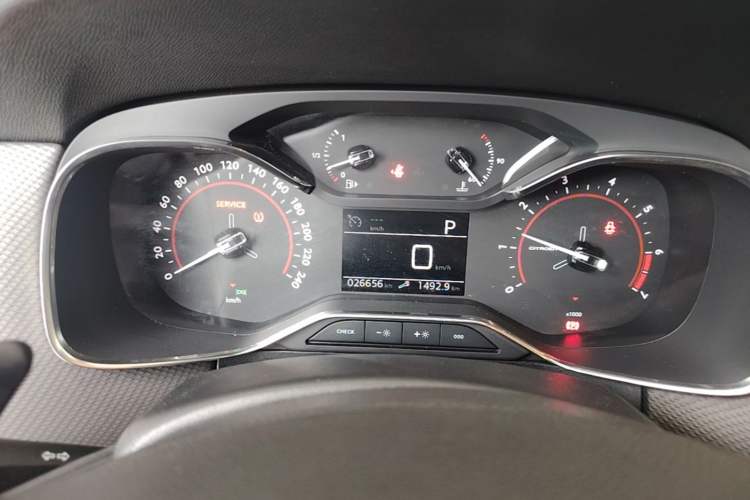 Used Citroen C6 2021 400THP Comfort Edition Instrument Cluster