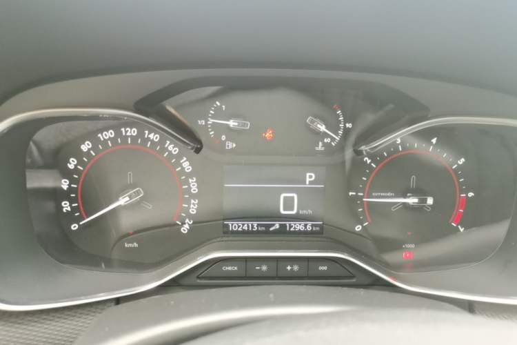 Used Citroen C6 2021 400THP Comfort Edition Instrument Cluster