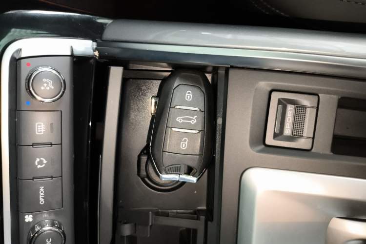 Used Citroen C6 2021 400THP Comfort Edition Interior 1