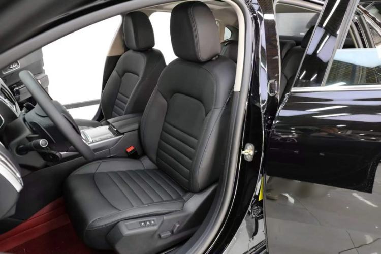 Used Citroen C6 2021 400THP Comfort Edition Interior 2