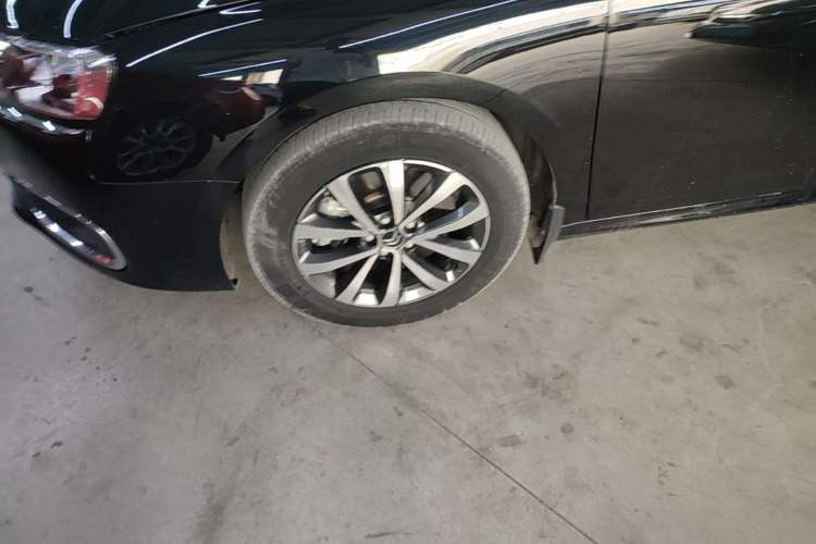 Used Citroen C6 2021 400THP Comfort Edition Left Front Wheel Hub