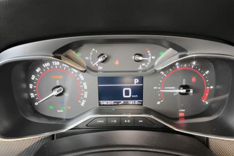 Used Citroen C6 2021 400THP Comfort Edition Odometer Close Up