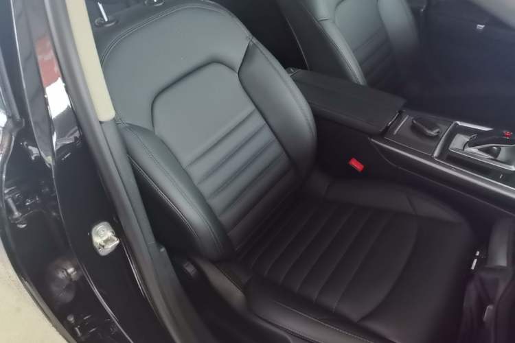 Used Citroen C6 2021 400THP Comfort Edition Right Front Seat