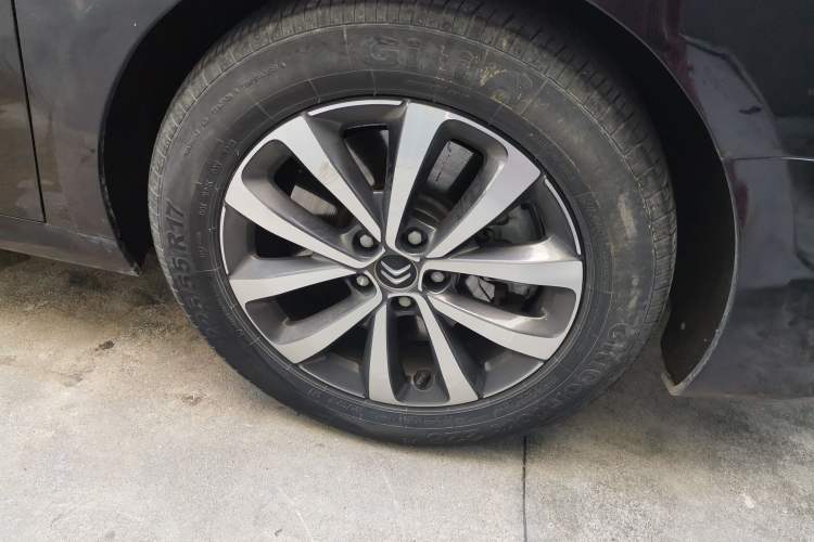 Used Citroen C6 2021 400THP Comfort Edition Right Front Wheel Hub
