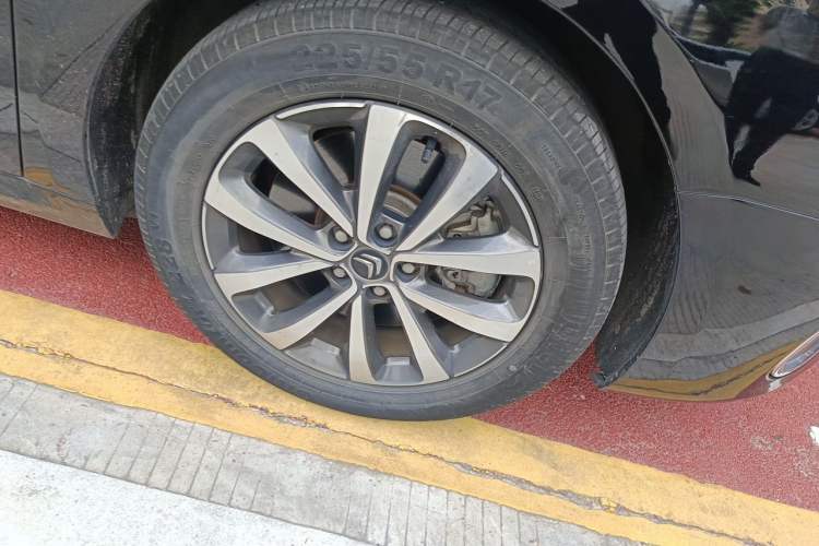 Used Citroen C6 2021 400THP Comfort Edition Right Front Wheel Hub