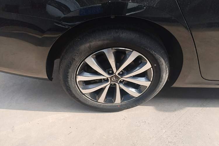 Used Citroen C6 2021 400THP Comfort Edition Right Rear Wheel Hub