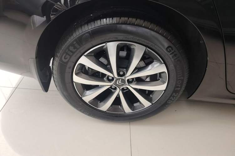 Used Citroen C6 2021 400THP Comfort Edition Right Rear Wheel Hub