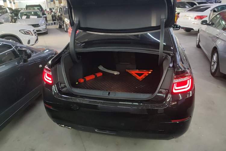 Used Citroen C6 2021 400THP Comfort Edition Trunk