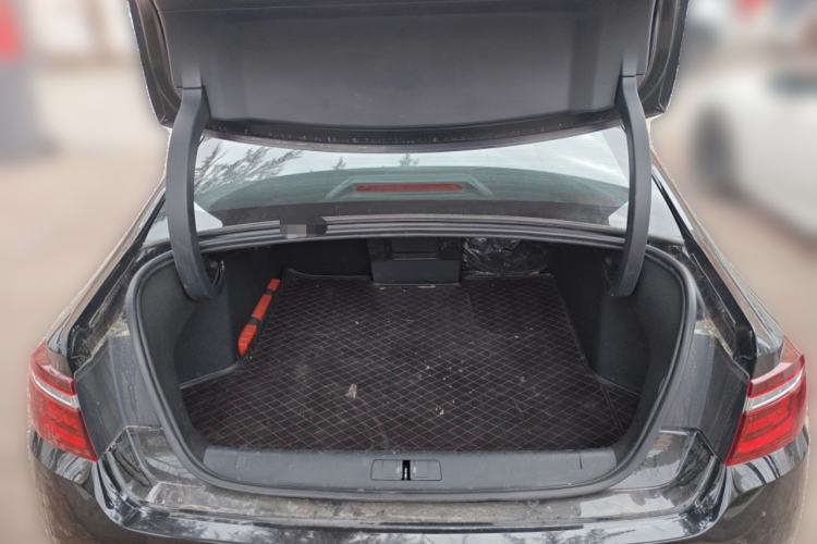 Used Citroen C6 2021 400THP Comfort Edition Trunk